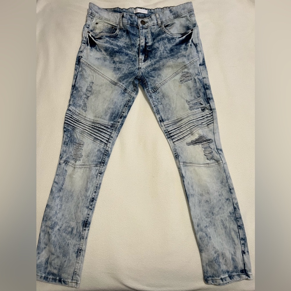 GS-115 Men’s Light Dirty Wash Distressed Skinny Motto Jeans, Size 34.